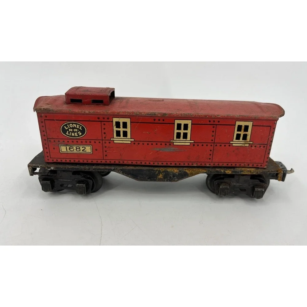 Lionel 1682 Pre-war Tin Caboose USA Made Model Railroad Car
